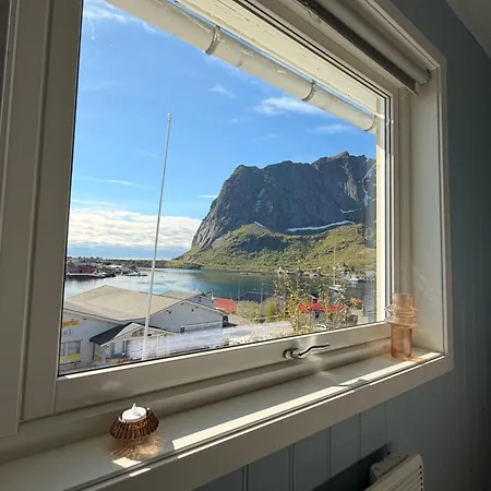 Viewpoint House * Reine