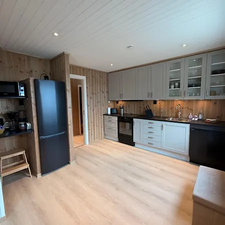 Viewpoint House *