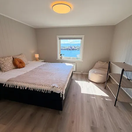Viewpoint House *